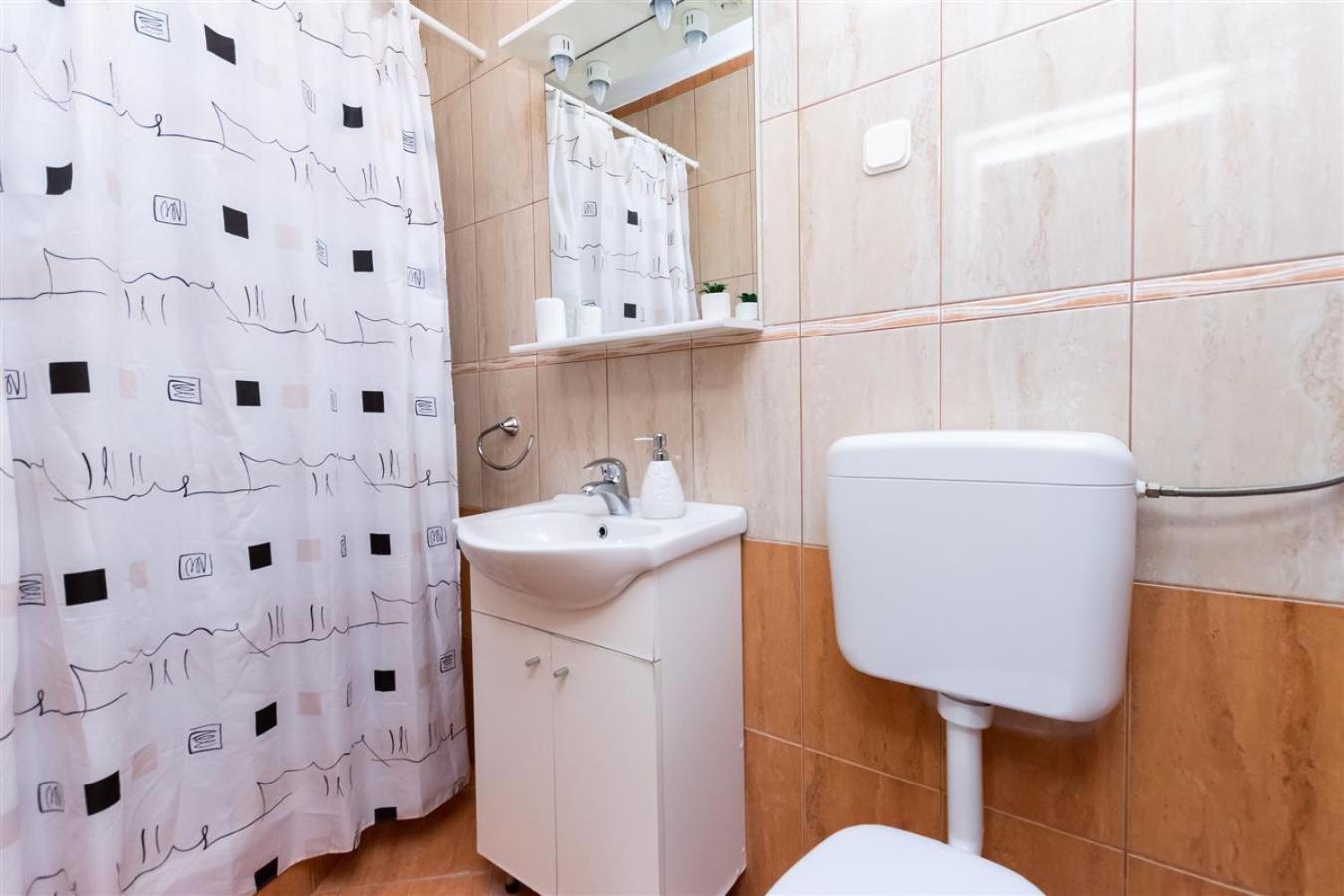 Apartment Dragan I Slavica Lopar Bagian luar foto